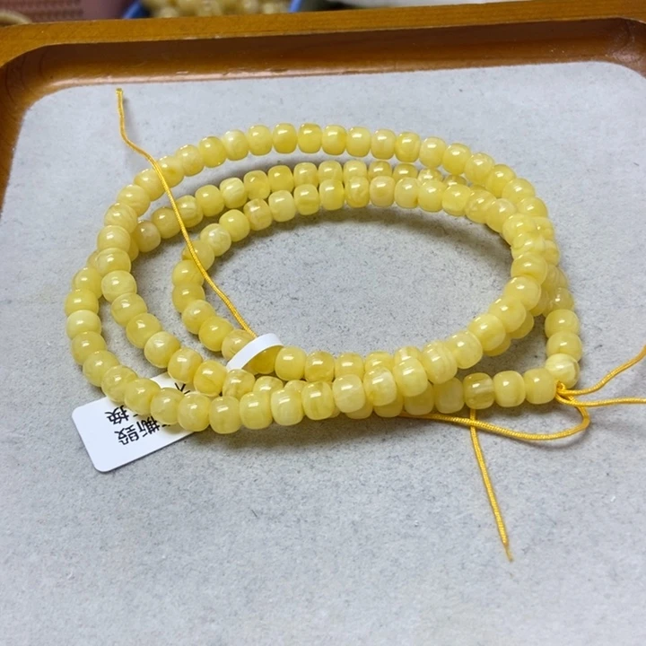 蜜蜡未镶嵌裸石串