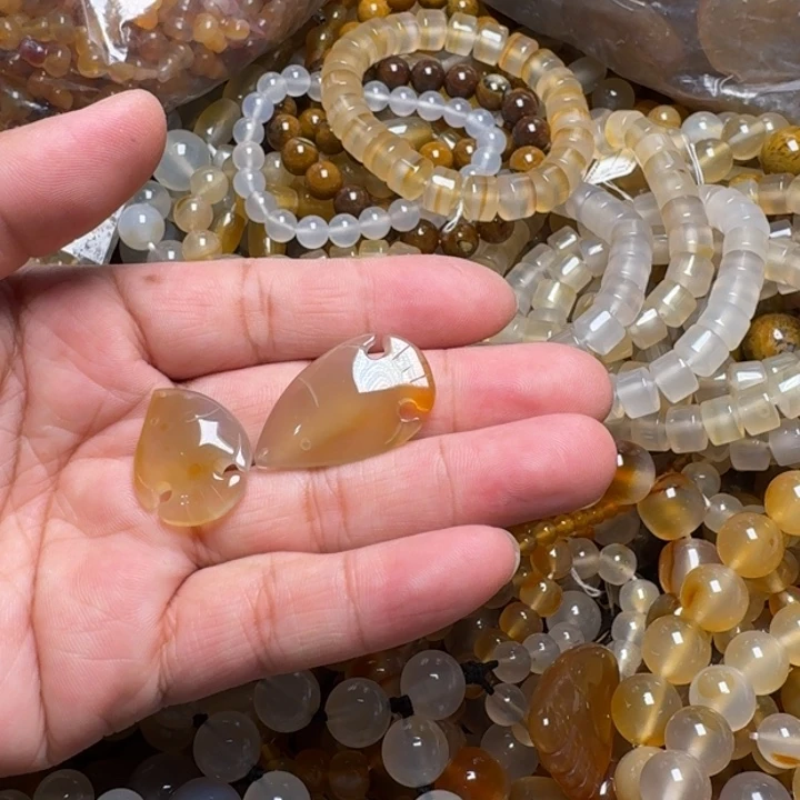 玛瑙/玉髓颈饰合金小**～1010