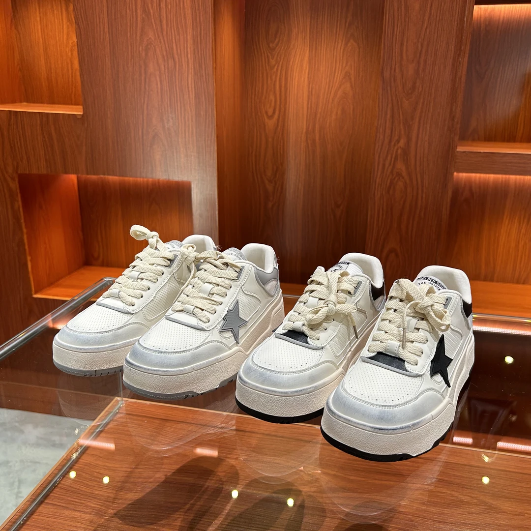 《华品工厂店》春季新款厚底欧美风休闲时尚简约星星百搭女款小白鞋