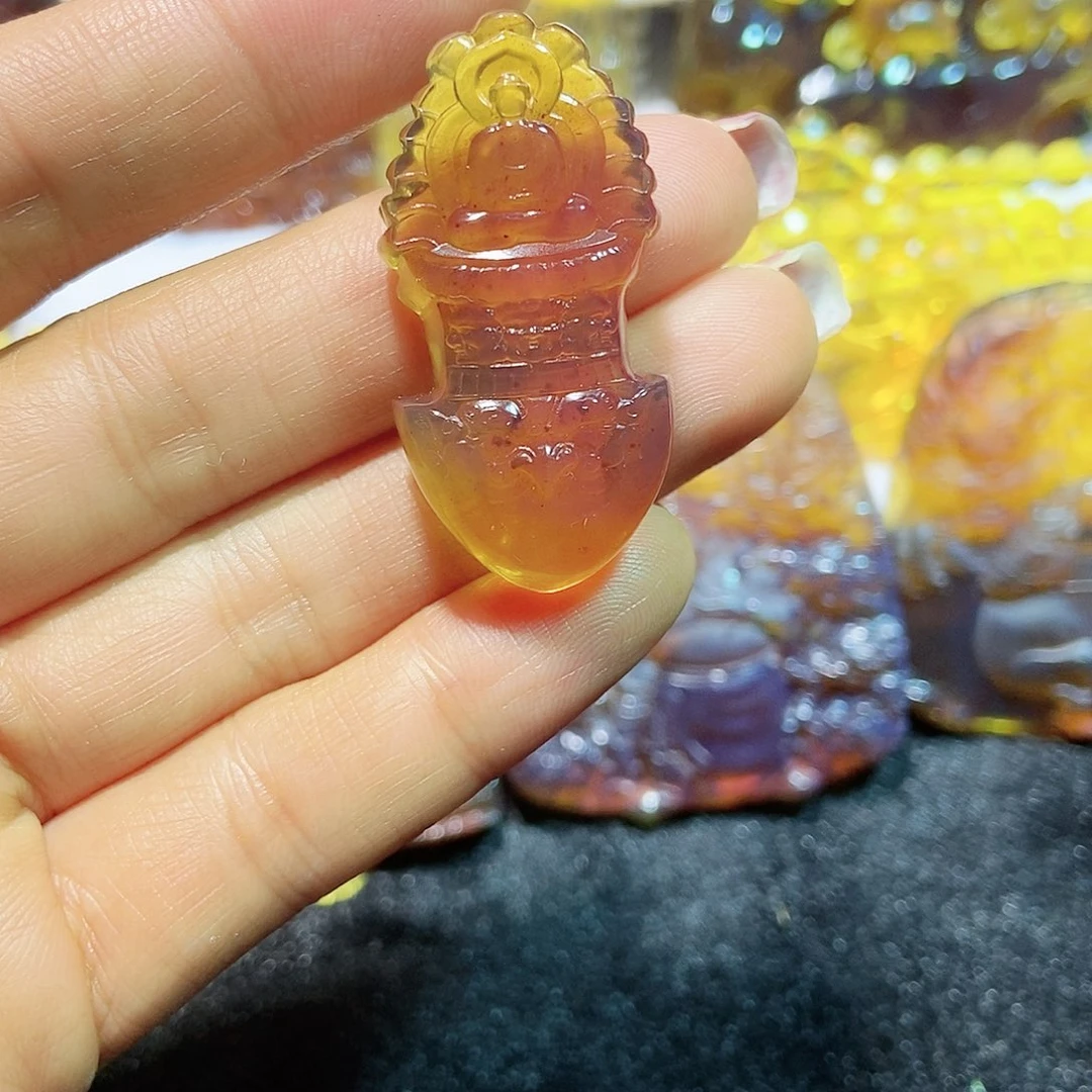 琥珀颈饰未镶嵌琥珀