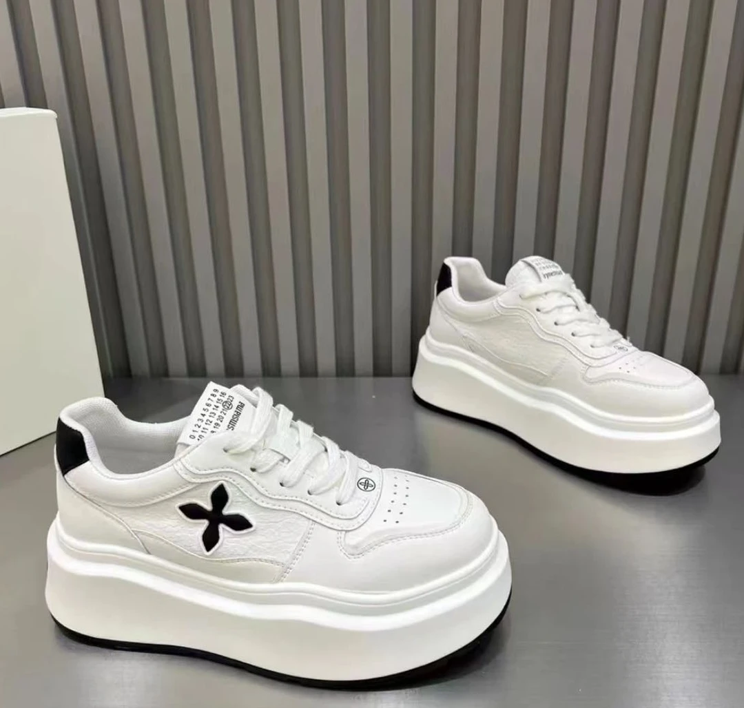 爆款百搭小白鞋2025年秋季新款厚底增高休闲运动鞋版潮流潮鞋