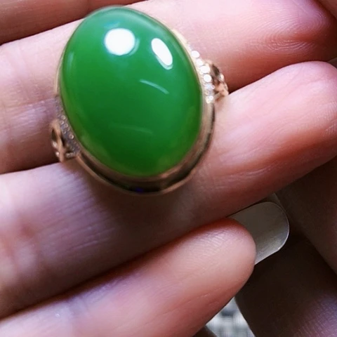 和田玉18K金镶嵌戒指
