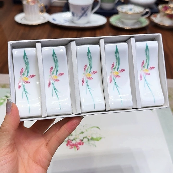 瓷片杯子杯子杯子水杯杯子水杯