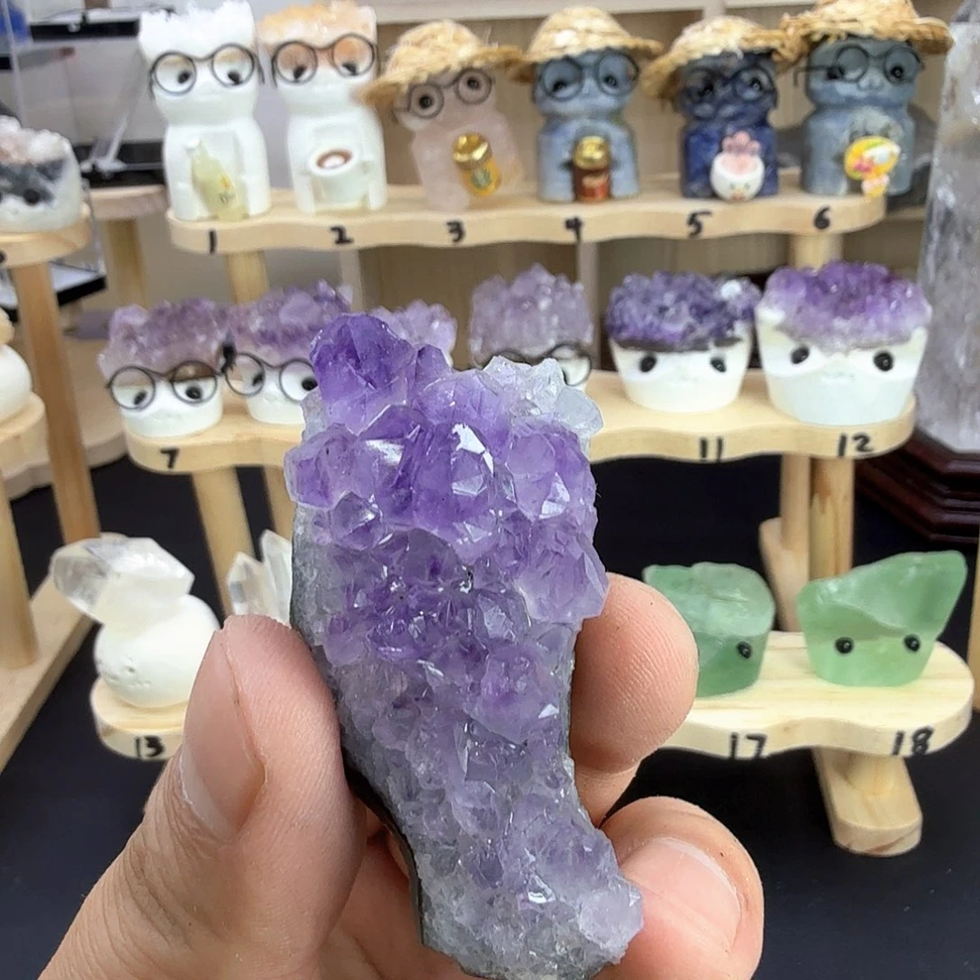 张***绗紫晶未镶嵌珠宝半成品