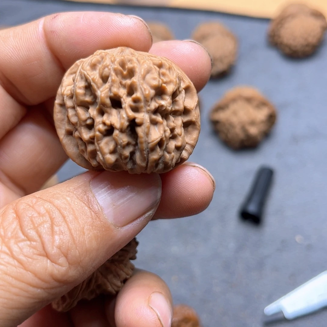 文玩核桃手串张*論方块