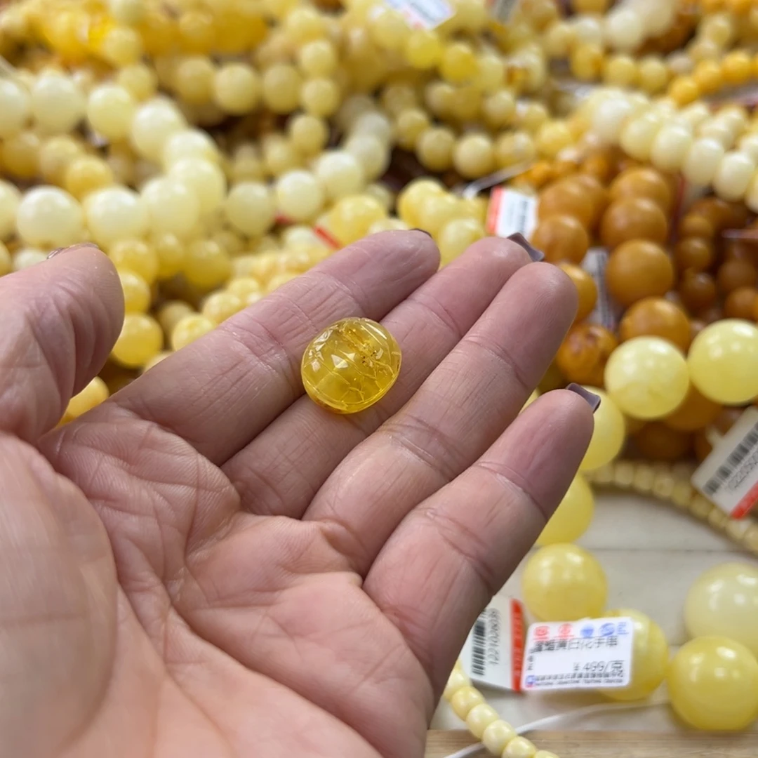 琥珀珠宝奇石未镶嵌