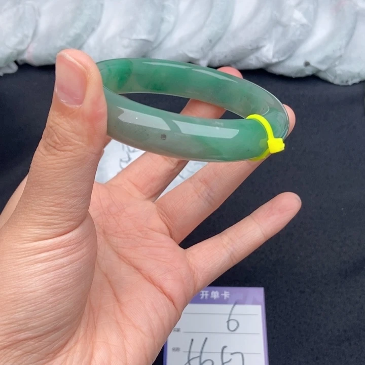 石英质玉（非洲翠）手镯未镶嵌6