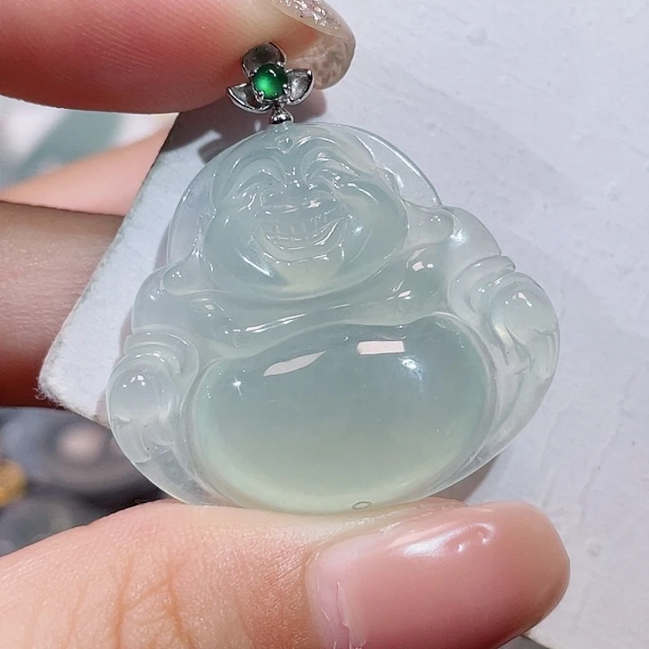 翡翠18K金镶嵌颈饰佛公