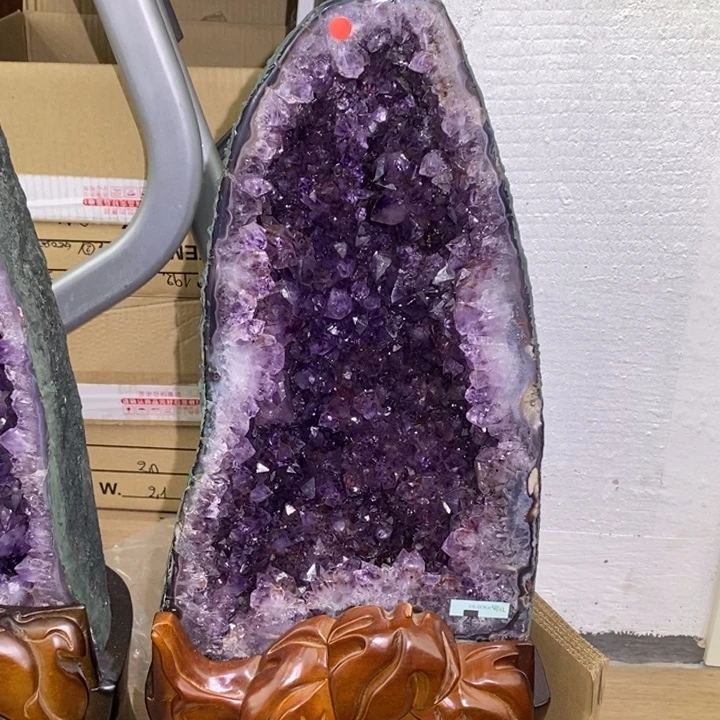紫晶未镶嵌大型摆件（非配饰）