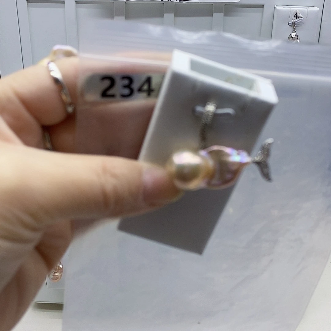 颈饰合金淡水珍珠