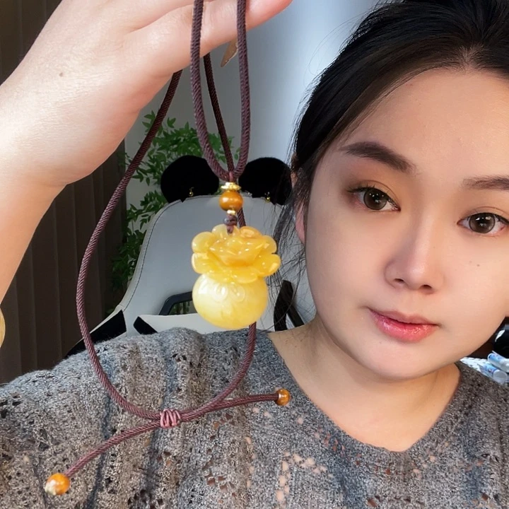 未镶嵌蛇纹石玉颈饰