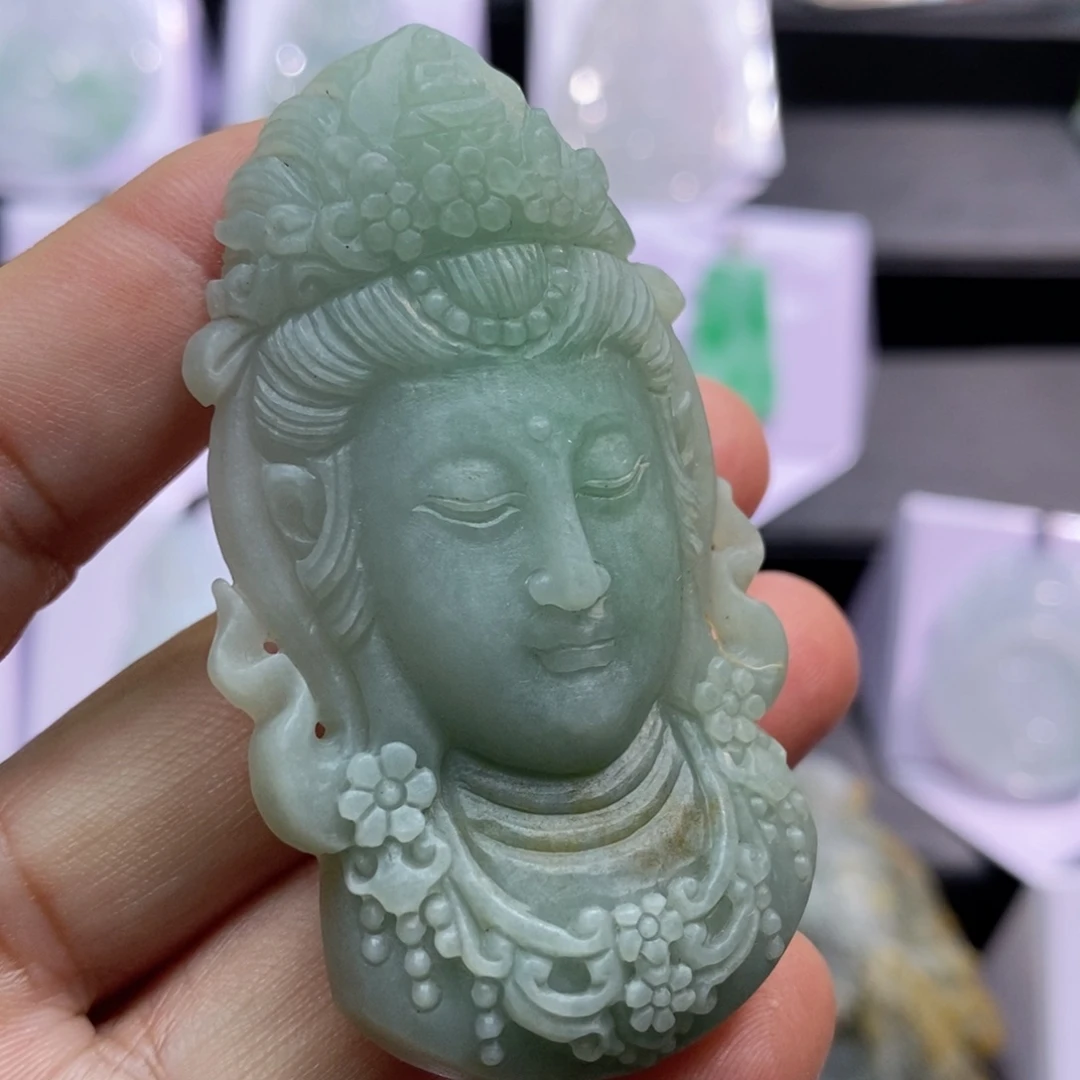 颈饰未镶嵌翡翠观音