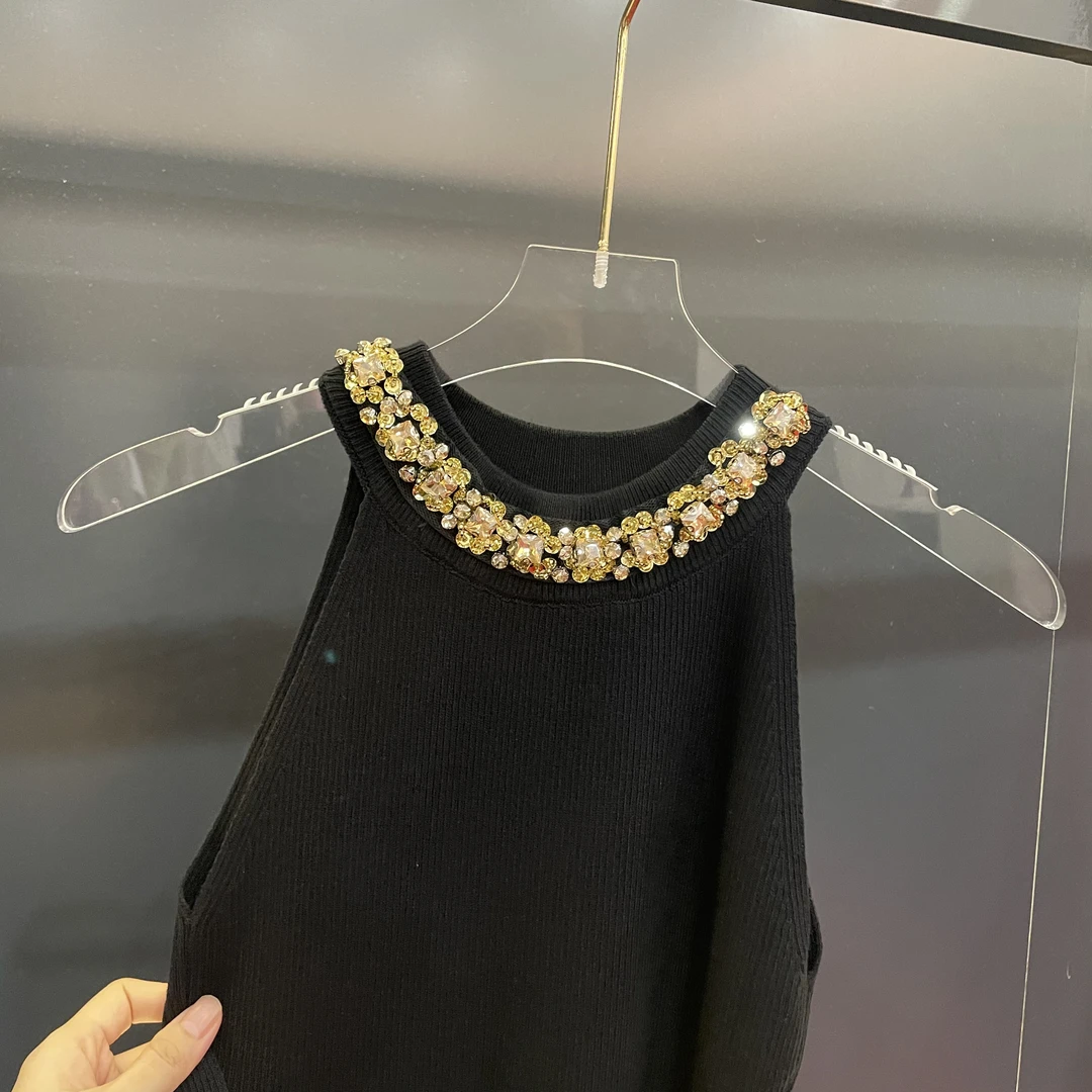 魅鹊 52218 辣妹洋气钉钻挂脖修身显瘦针织连衣裙