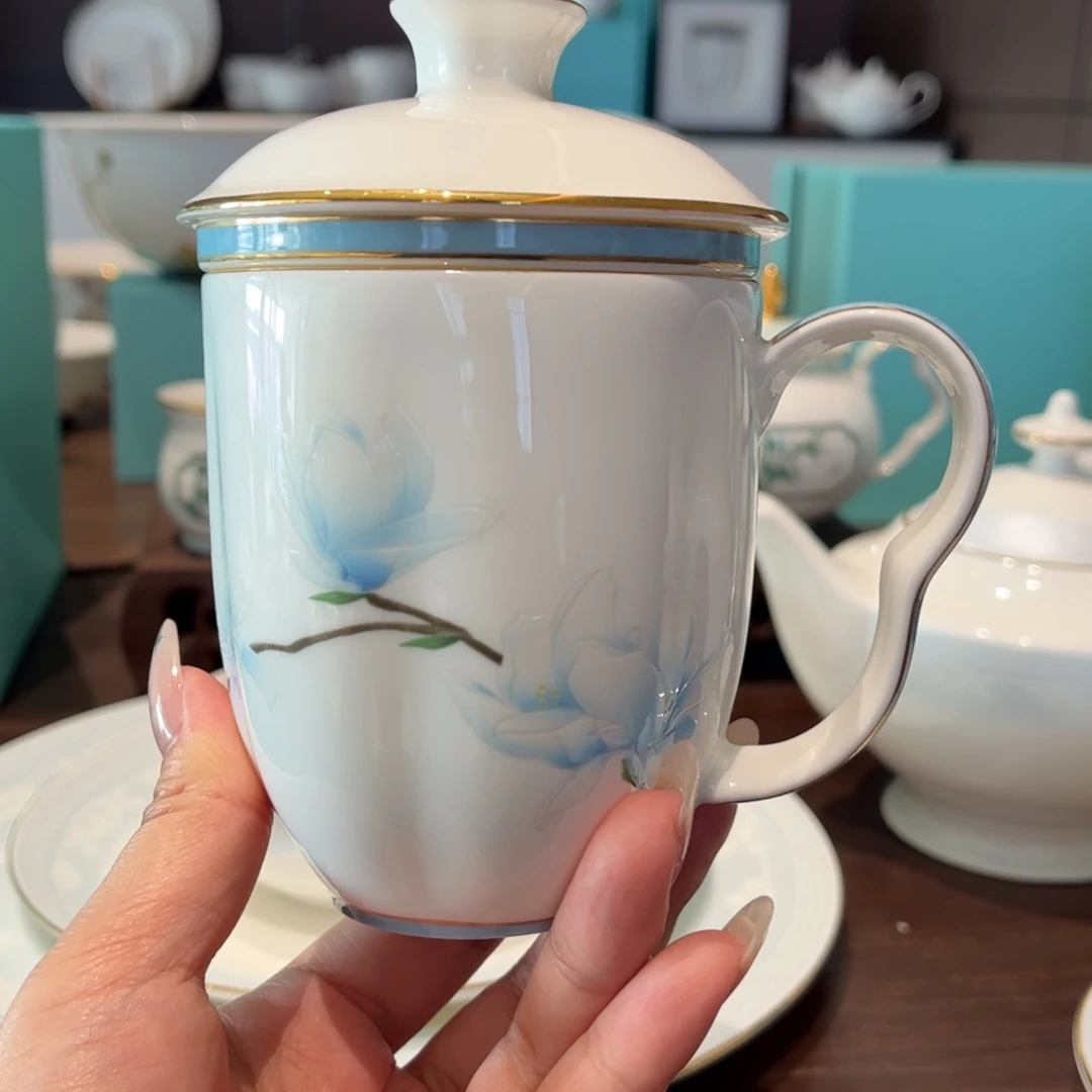 瓷片望春雅致盖杯二级