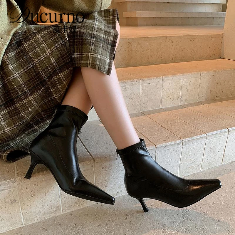 6.5cm细高跟方头后拉炼弹力瘦瘦靴女百搭韩系气质小踝靴杏色短靴