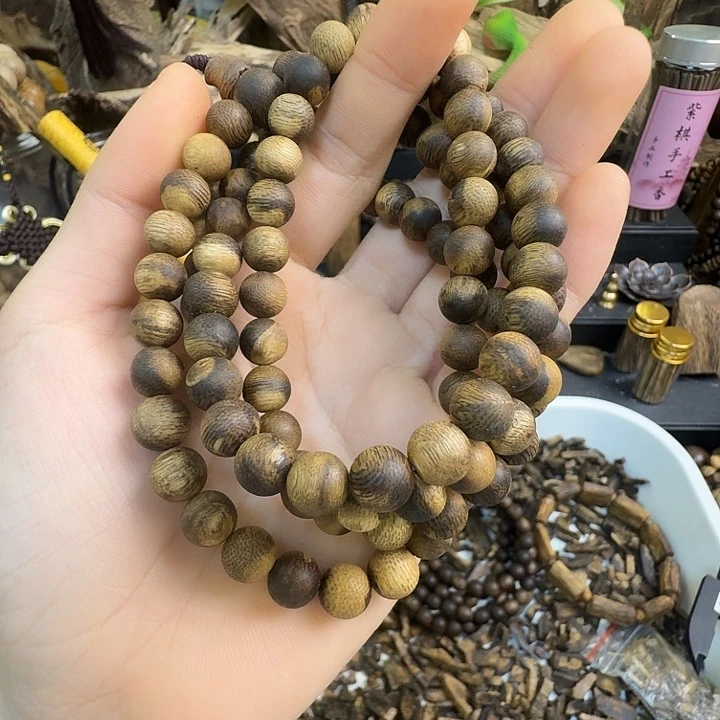 弘***一沉香沉香碎屑海南沉香虎斑棋0.8大22克➕沉香碎屑多样性