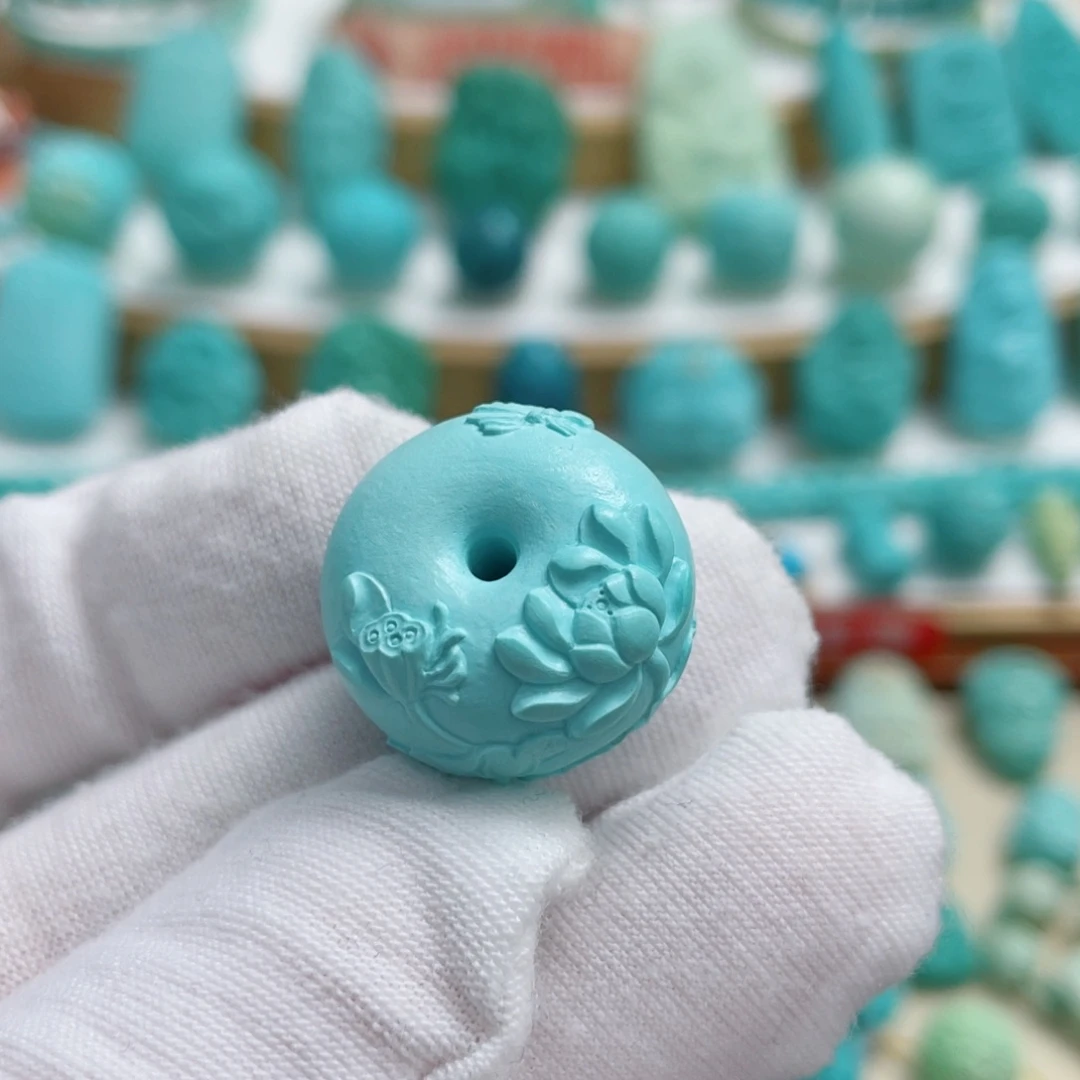 绿松石未镶嵌珠宝奇石