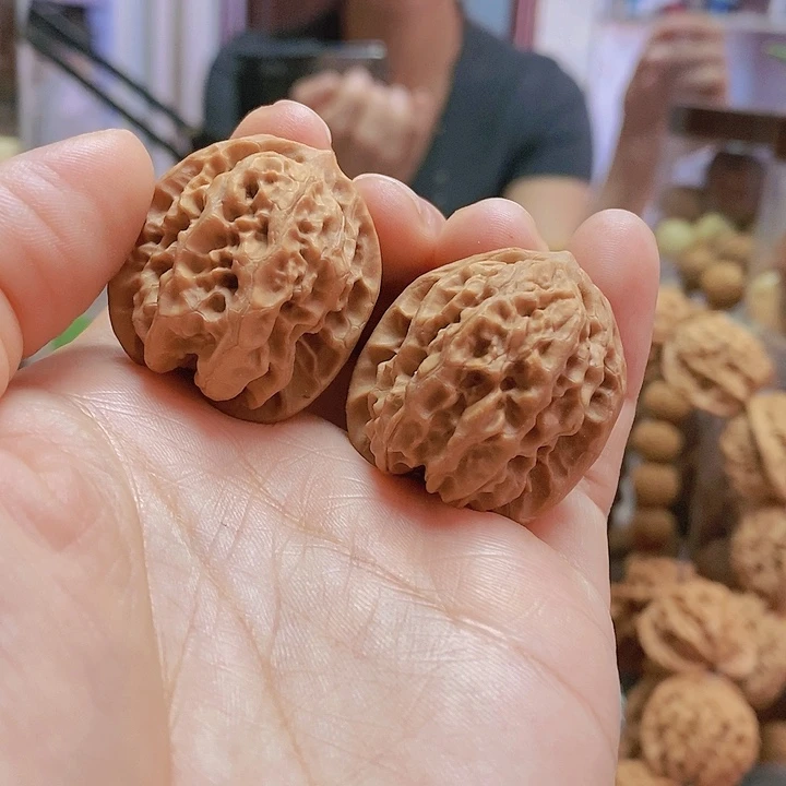 【闪购商品】文玩核桃把件30迷你磐石小众