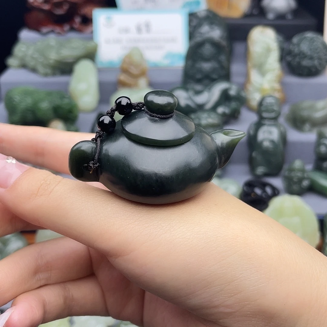 未镶嵌和田玉把件