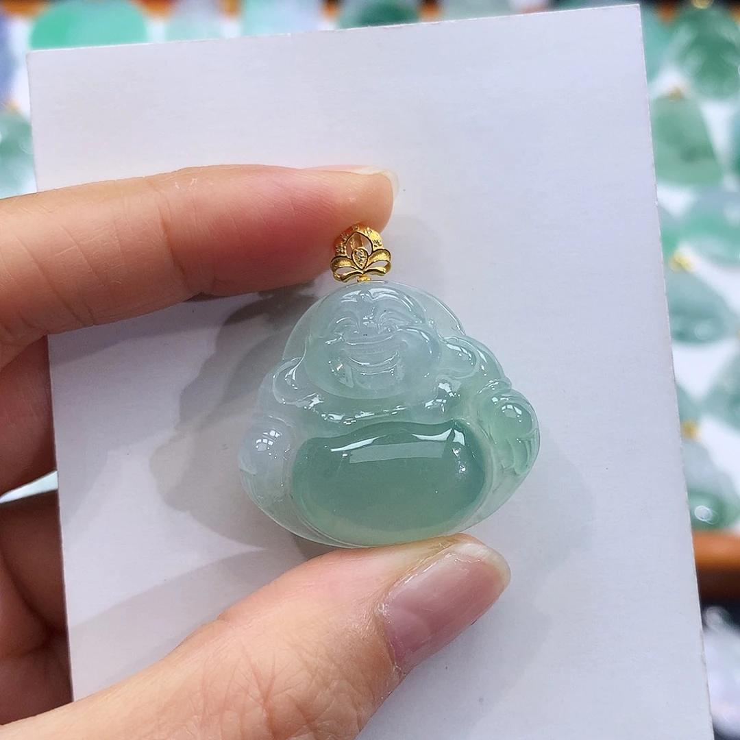 翡翠18K金镶嵌颈饰翡翠吊坠