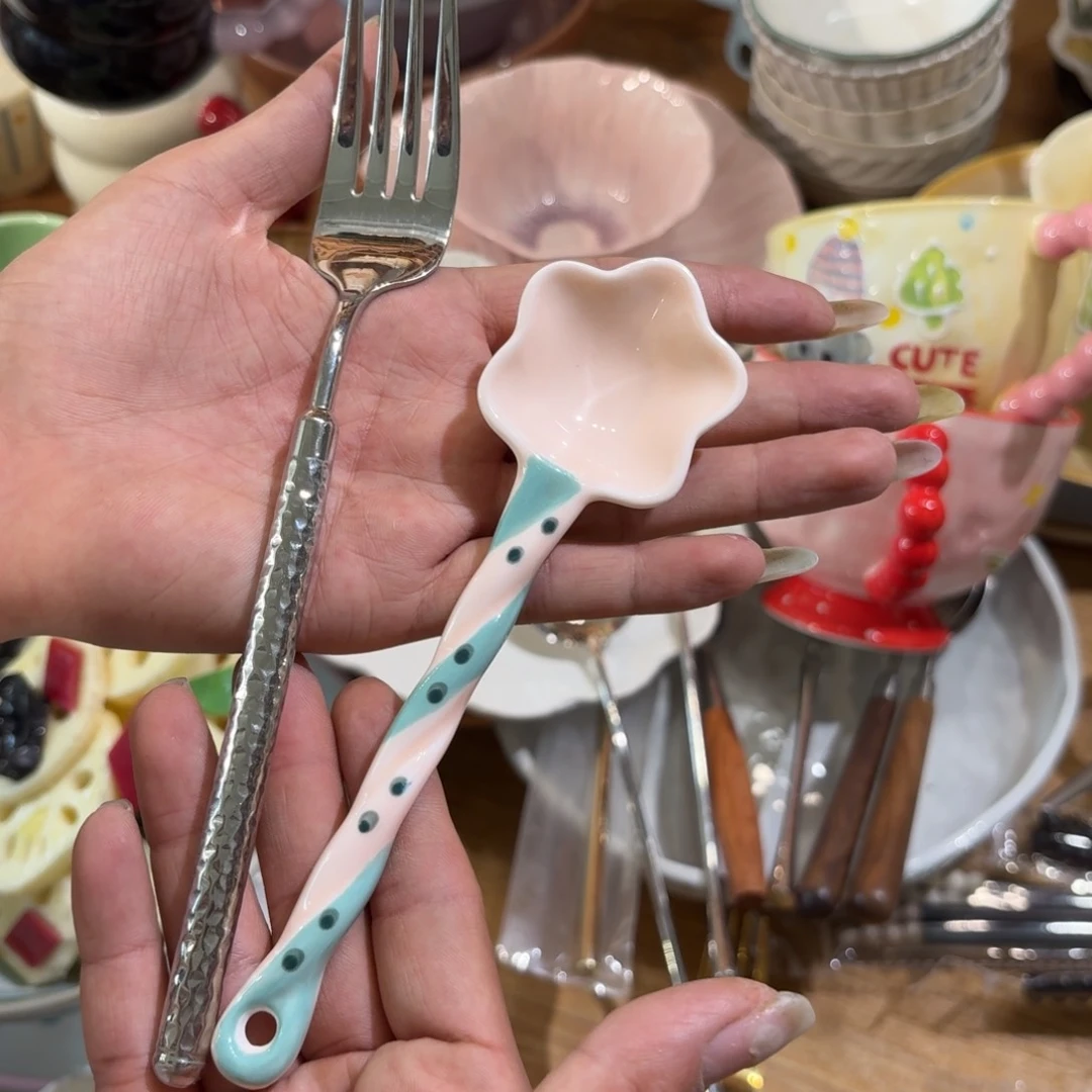 瓷两个两个两个两个