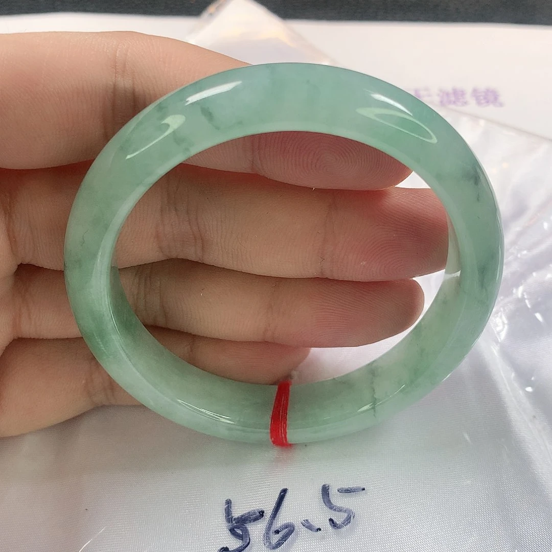 翡翠手镯未镶嵌331号