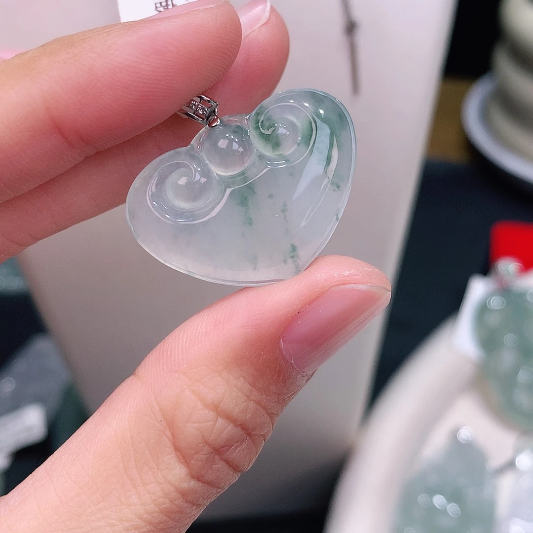 颈饰18K金镶嵌翡翠19-27.7-4.5