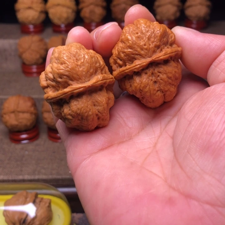 橄榄核把件14金貔貅