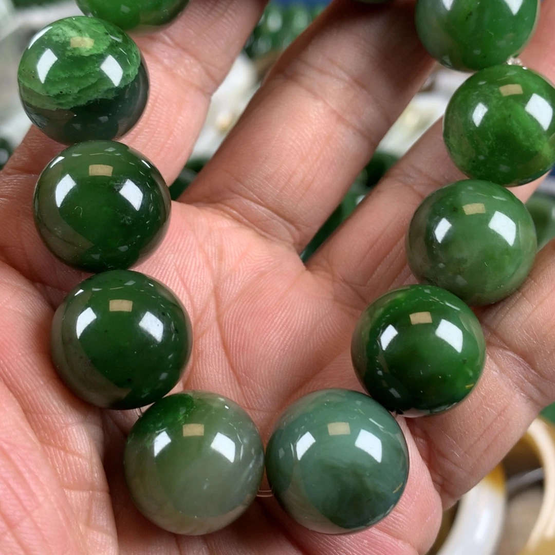 和田玉（碧玉）未镶嵌手链