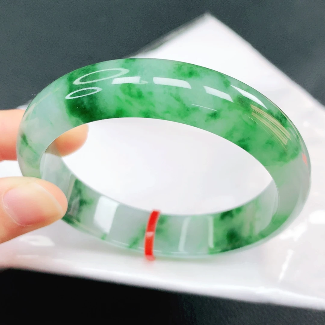 翡翠未镶嵌手镯58圈