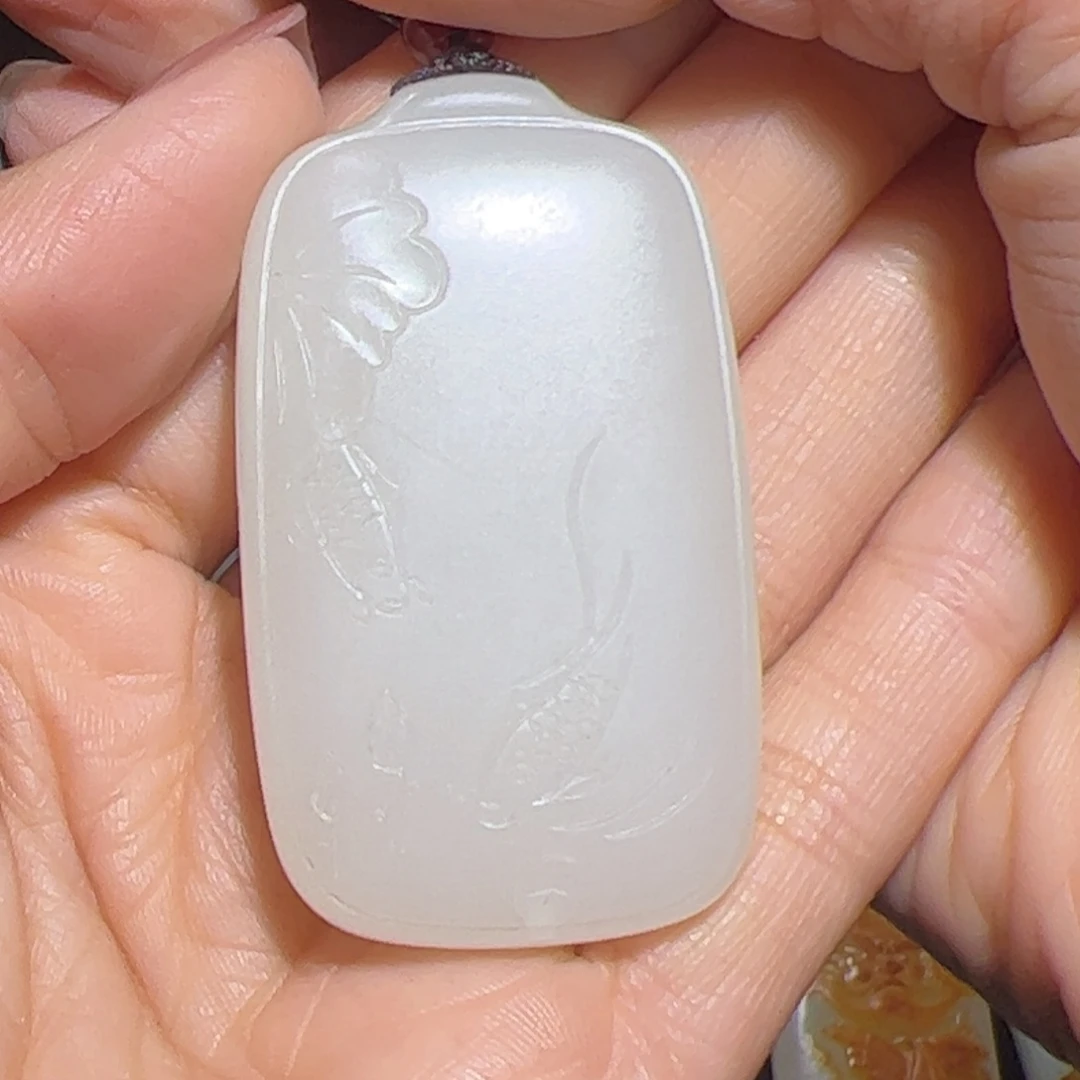 羽***南和田玉未镶嵌挂件