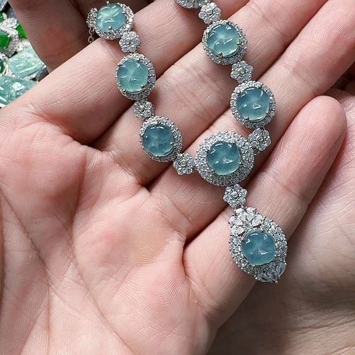 翡翠颈饰未镶嵌天然A货翡翠放漏