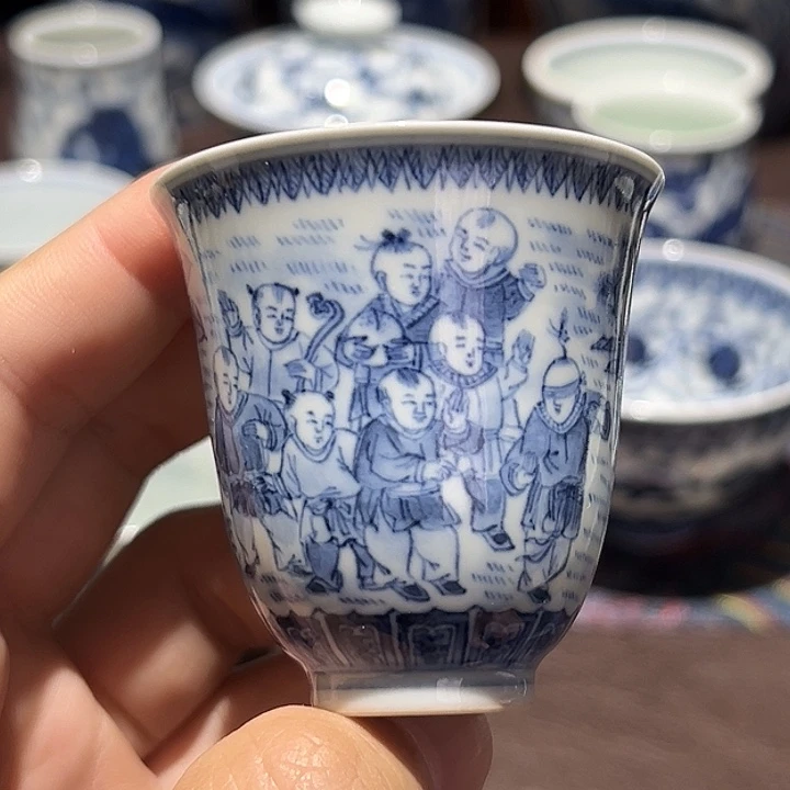 精品薄胎青花婴戏图铃铛杯口径约5.5厘米