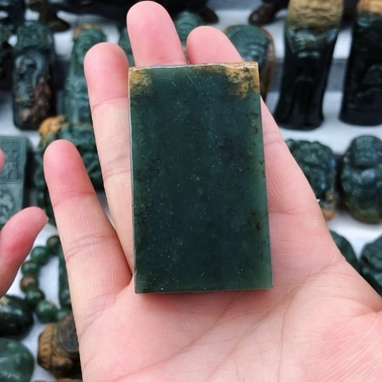 岫岩河磨玉（透闪石质玉）未镶嵌挂件