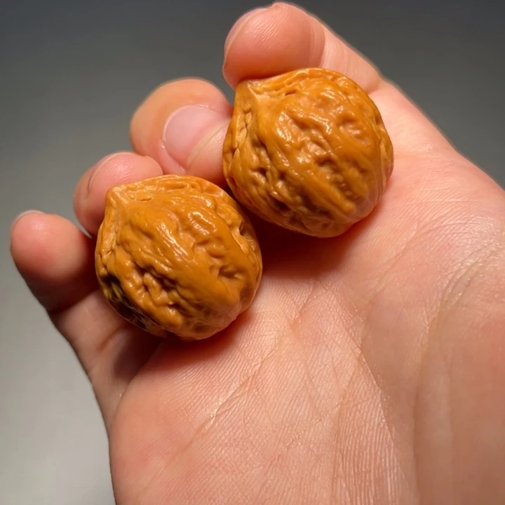 文玩核桃把件青龙珠988