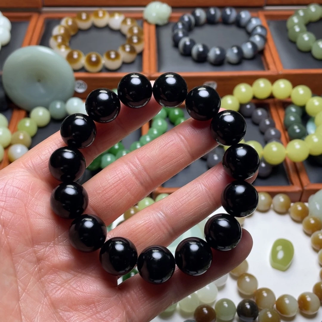 和田玉未镶嵌手串