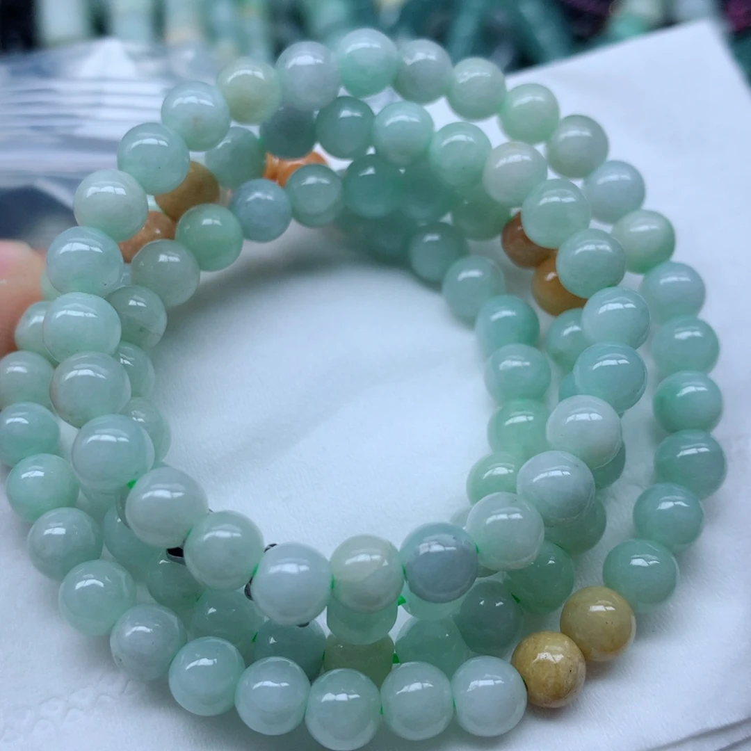 翡翠颈饰未镶嵌手串