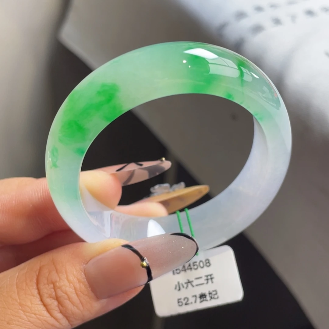 翡翠未镶嵌手镯冰飘阳绿贵妃手镯，小六二开现询