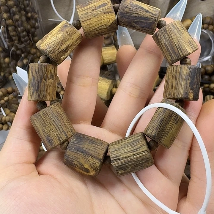 月***贝沉香碎屑沉香大随型桶21+g单