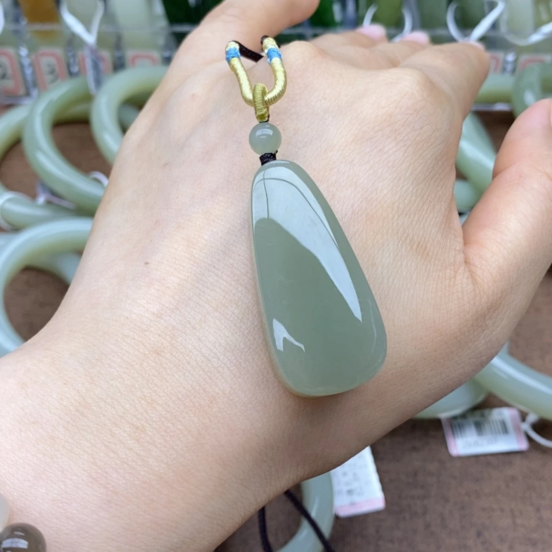 和田玉未镶嵌吊坠(不含链)