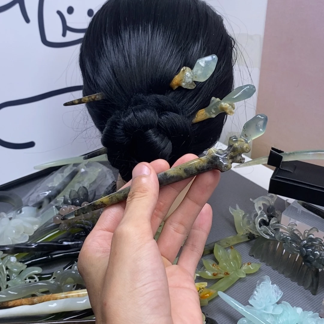 剪***水蛇纹石玉合金发饰