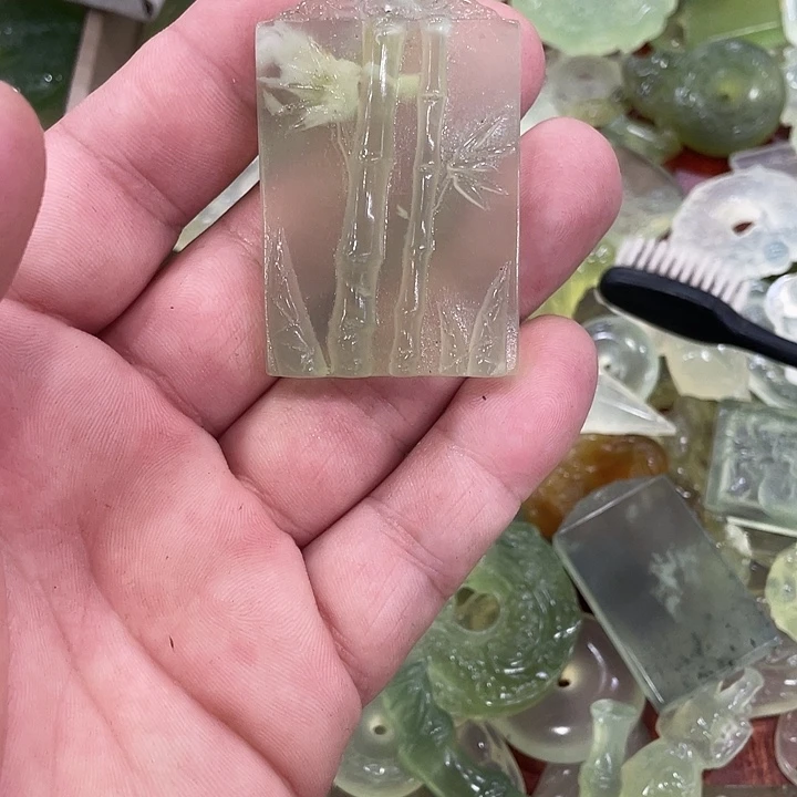 蛇纹石玉合金颈饰