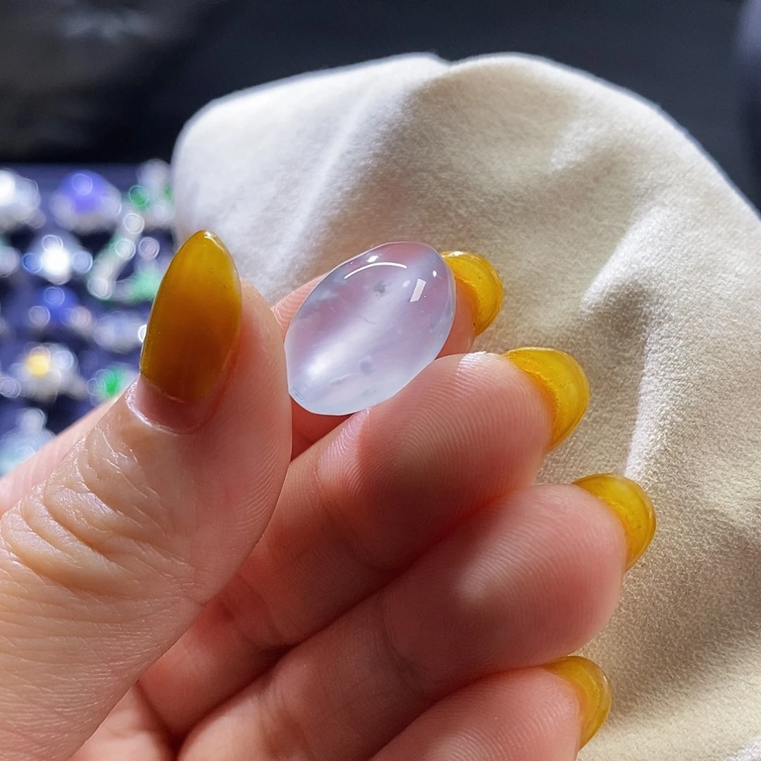 翡翠手链未镶嵌枣珠