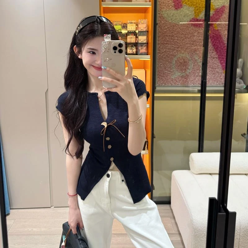 法式设计感v领系带短袖t恤女夏收腰显瘦新中式绝美别致气质小上衣