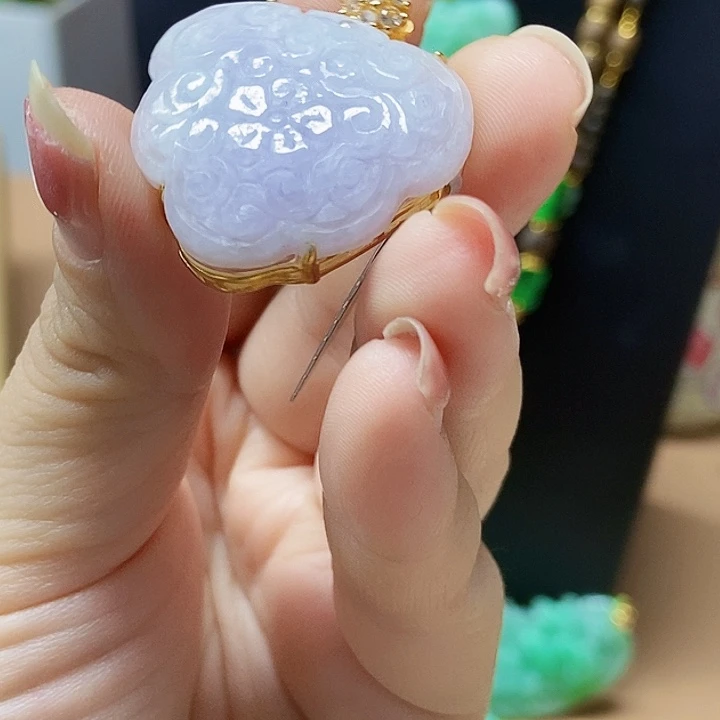 翡翠未镶嵌颈饰吊坠