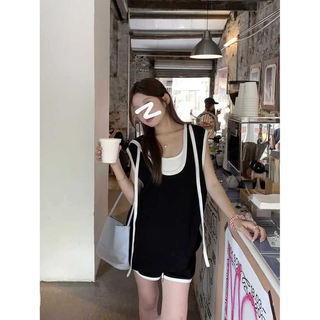 夏季新款时尚休闲运动女套装撞色连帽无袖背心阔腿短裤两件套洋气