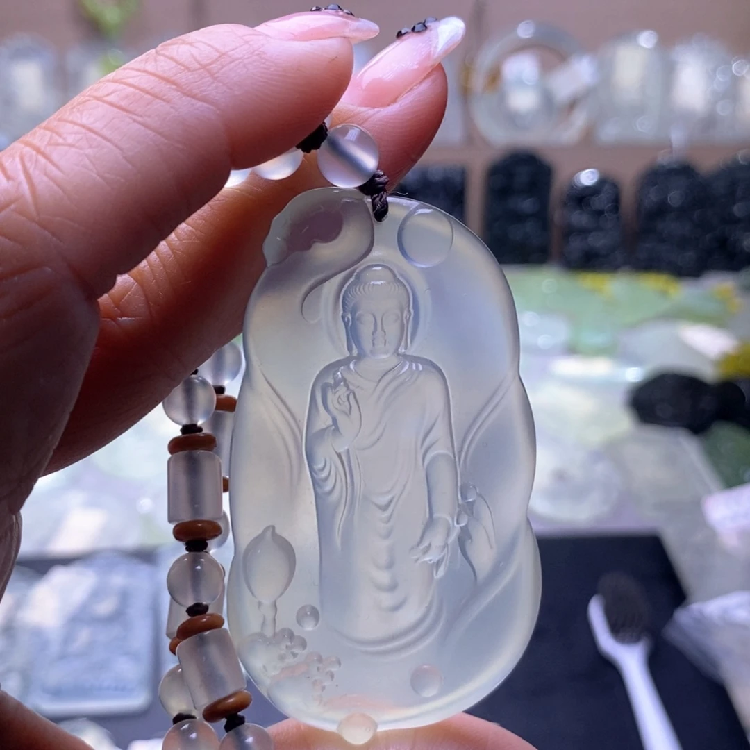 一****蛇纹石玉未镶嵌颈饰