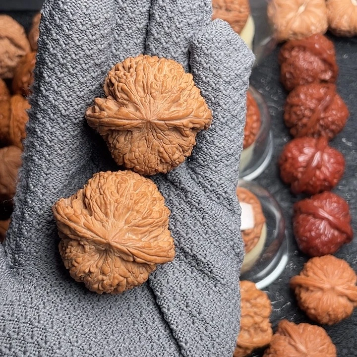 文玩核桃吊坠球体满天星