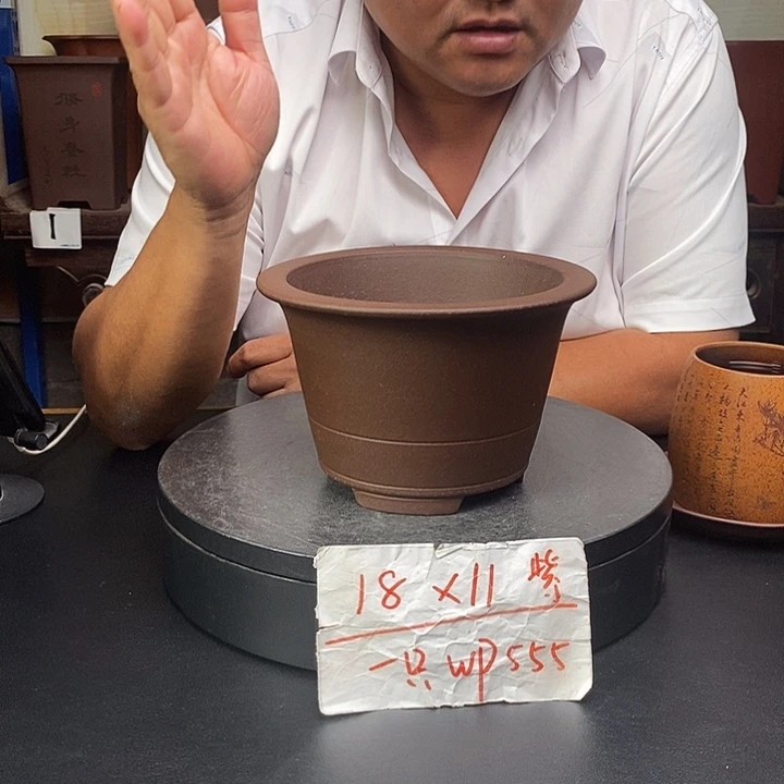 紫砂花盆货号一只WP555
