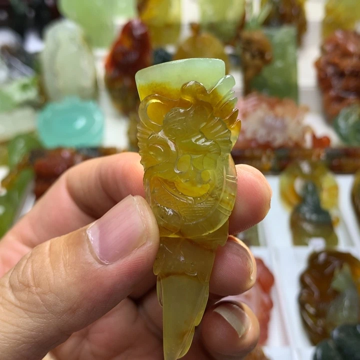 蛇纹石玉未镶嵌珠宝半成品